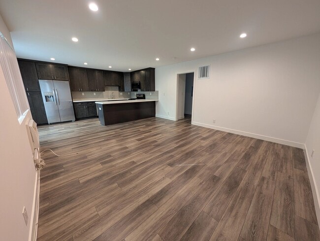 Photo - 739 N Sweetzer Ave Unidad 4