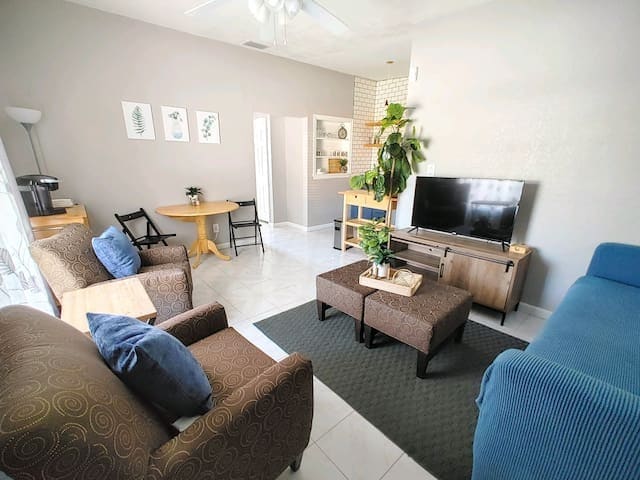 Photo - 5830 Camellia Dr