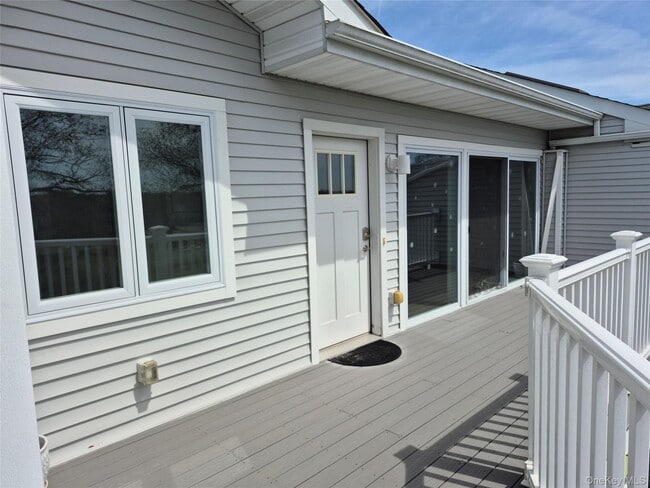 Photo - 44 Fox Hill Dr