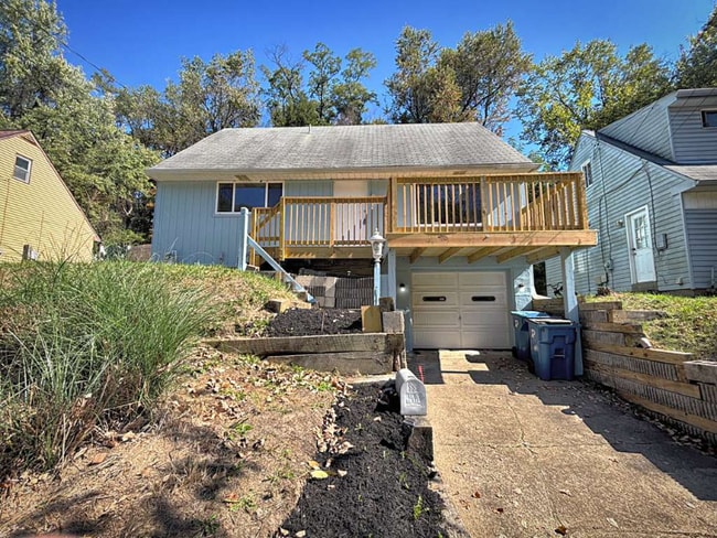 Building Photo - 741 Jefferson Rd