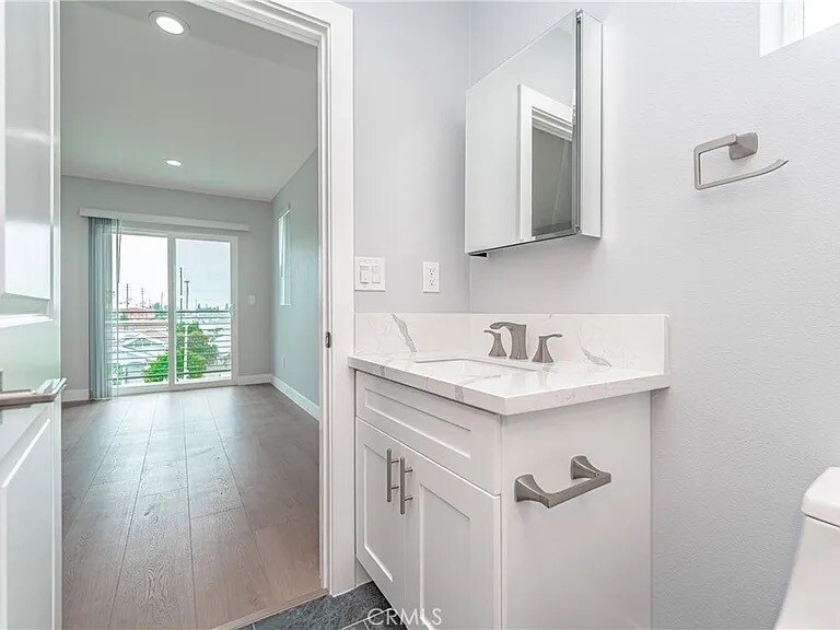 Photo - 1265 E Adams Blvd