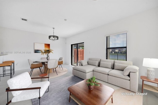 Photo - 3728 NE 3rd Ct