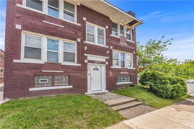 Photo - 4657 Warner Rd Unit 3