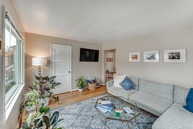 Photo - 6041 5th Ave NW