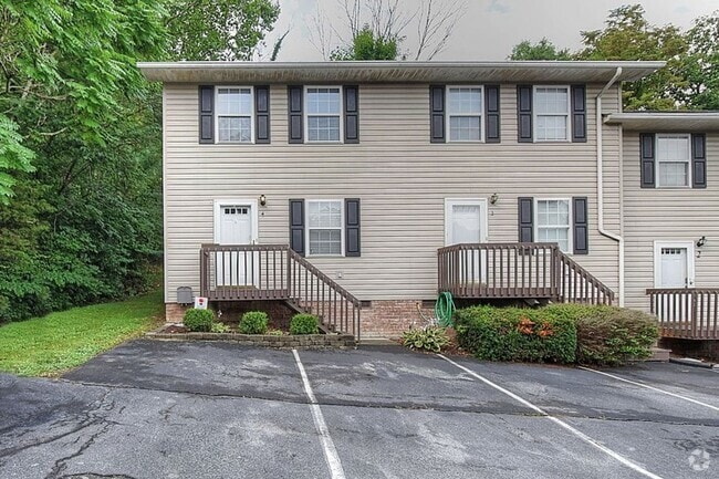 Building Photo - 200 Arrowhead Dr Rental
