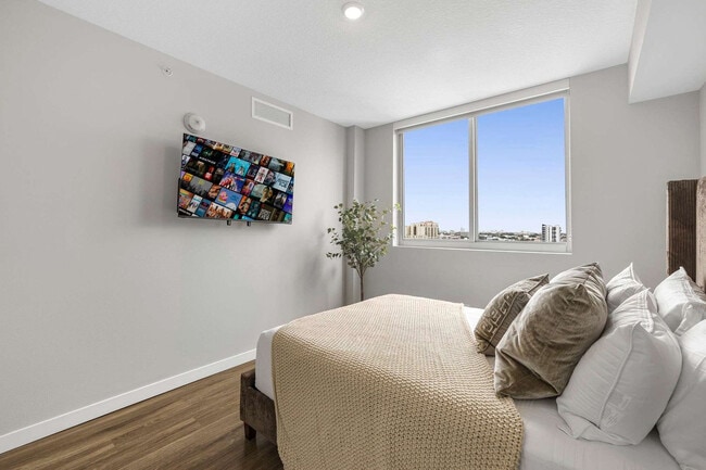 Photo - 1110 NW 1st St Unit FL8-ID1237407P