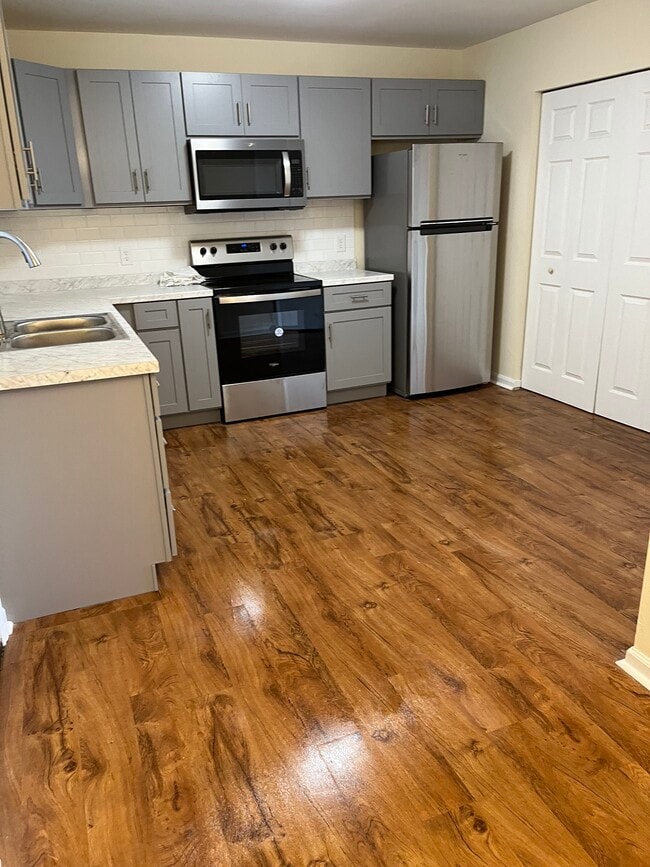 Photo - 1202 Greenslake Rd Townhome