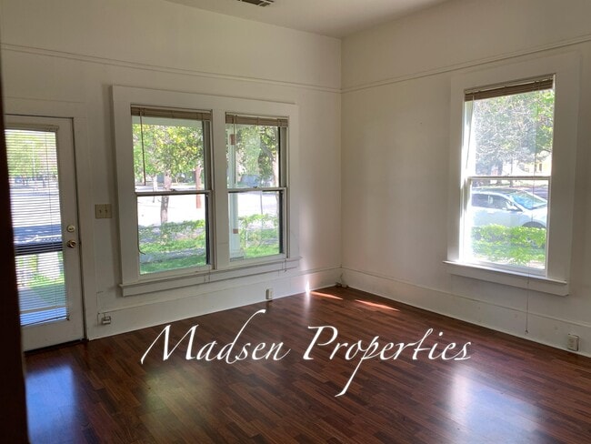 Photo - 397 E 6th St