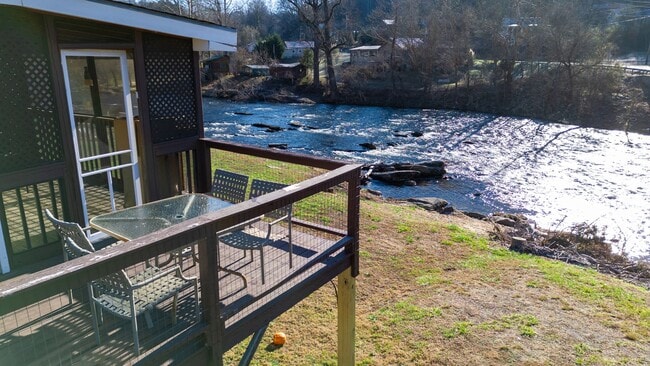 Photo - Charming 1 bedroom duplex overlooking the ...