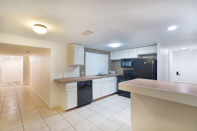 Photo - 7407 Duke Dr