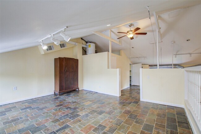 Photo - 5313 Palmetto St Unidad B