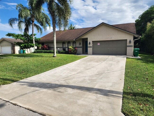 Building Photo - 11540 NW 27th Ct