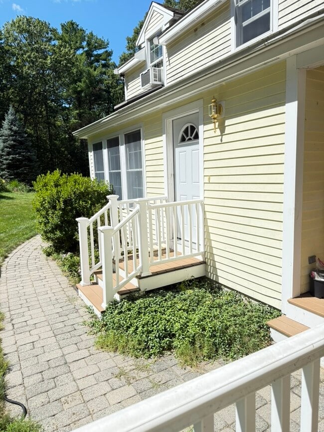 window seat and skylight as seen from outside - 20 Partridge Ln Unit 20 Partridge Lane Boxford