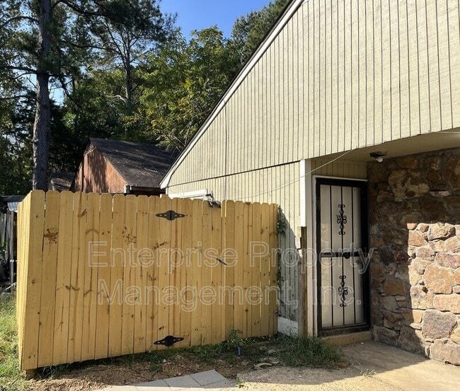 Photo - 1355 Garden Rd