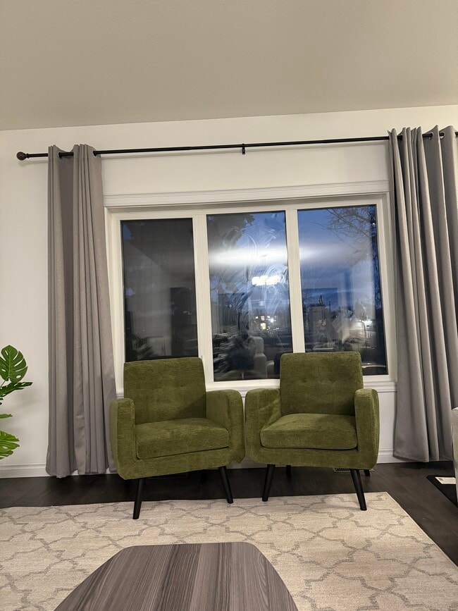 Photo - 110 105th St W