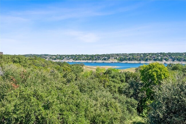 111 Comanche Dr