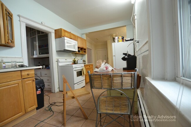 Photo - 1607 Commonwealth Ave Apartments Unit 1