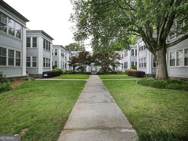 Photo - 435 10th St NE Unit 18