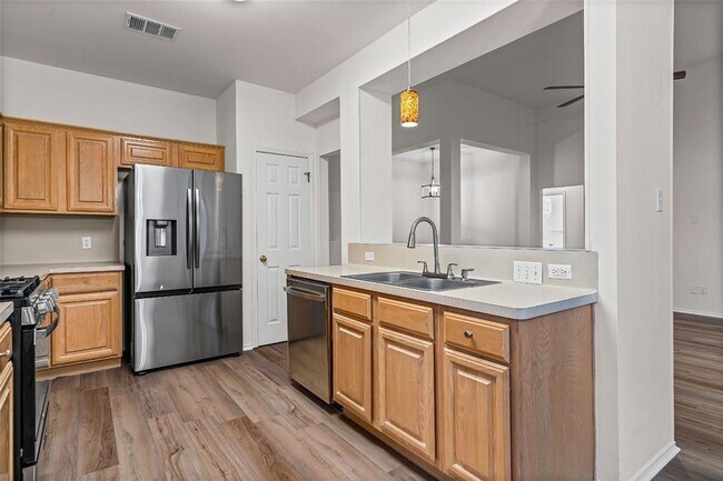 Photo - 1307 Laurel Glen Blvd