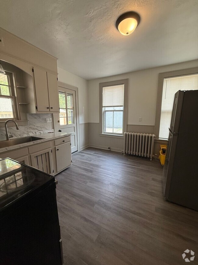 Building Photo - 14-16 Pease Ave - Blue Pod Unit 2 Rental