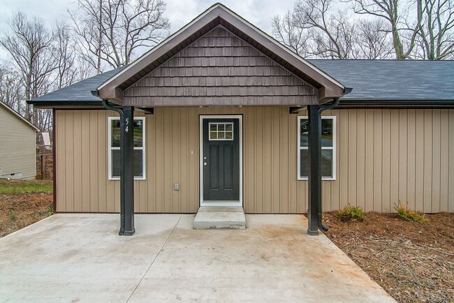 Photo - 54 Creekside Ln