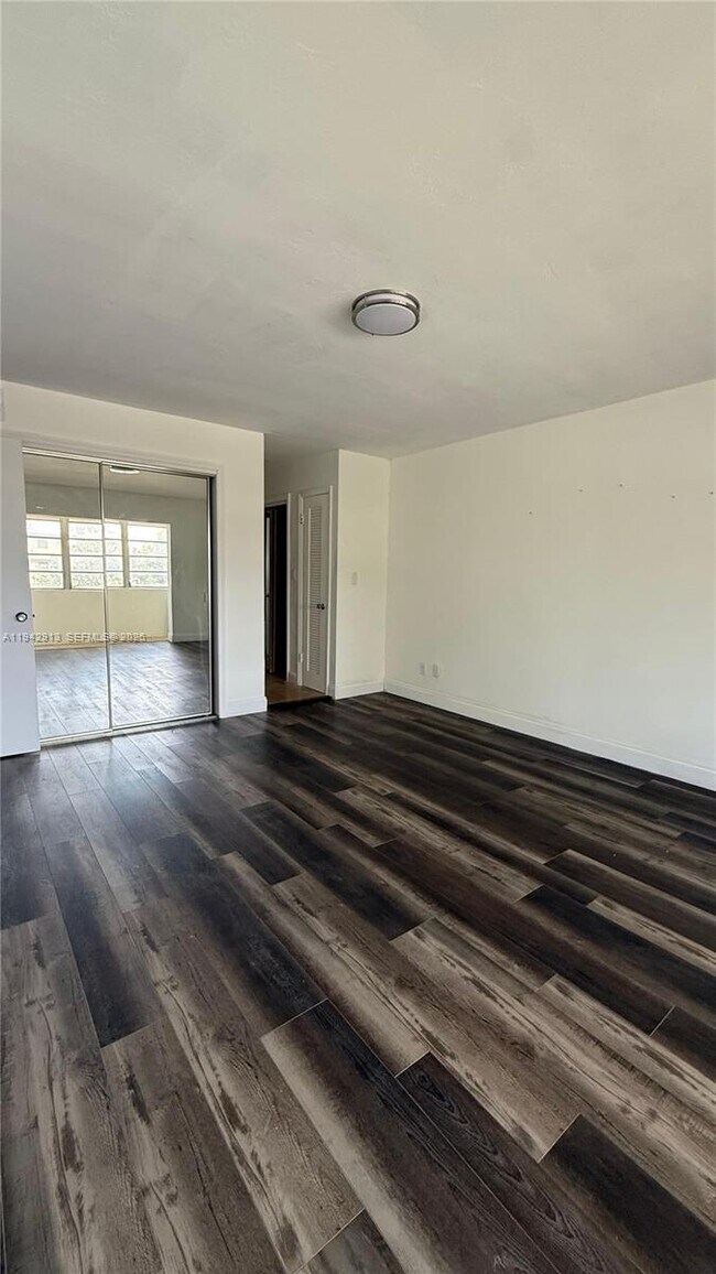 Photo - 1400 NE 191st St Unit 310