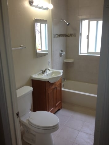 Interior de 1 - 1839 Latham St