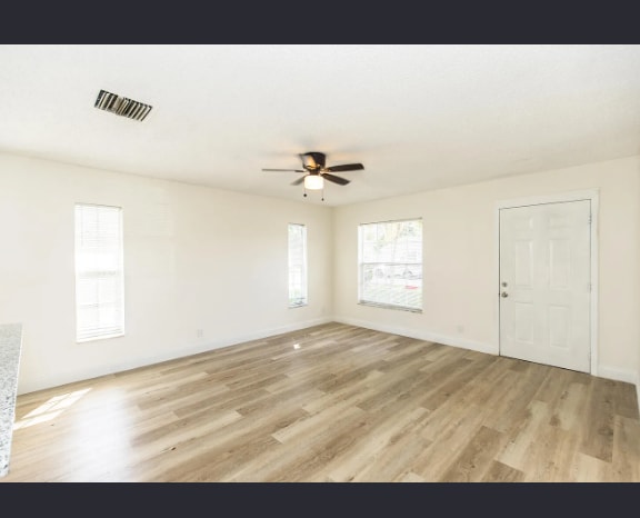 Photo - 2634 W 28th St