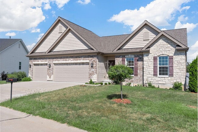 Building Photo - 521 Upper Ridgepointe Ct