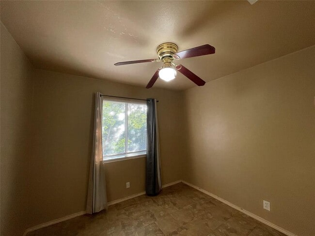 Photo - 729 Blue Oak Cir House