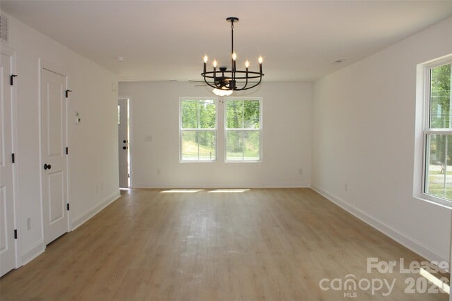 Photo - 574 W Park Ave