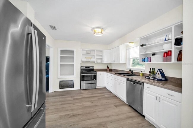 Photo - 5 SE Ocale Way