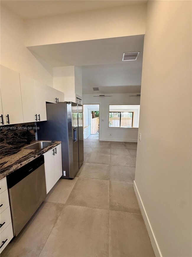 Photo - 3 NE 70th St Unidad 1