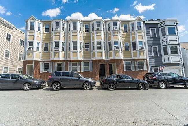 208 H St Unit 1