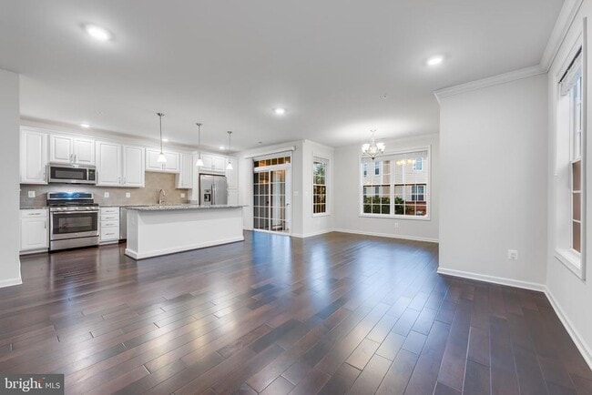 Photo - 23290 Milltown Knoll Square