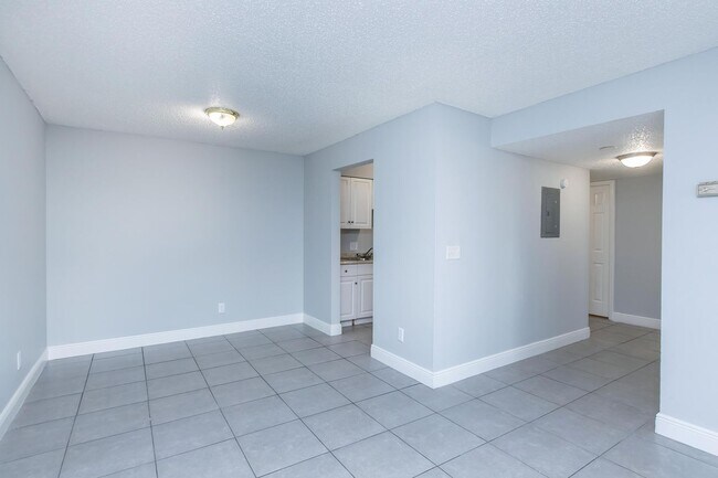 Regency Square Apartments