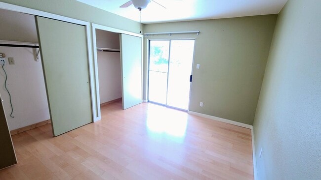 Building Photo - 2450 Wickersham Ln Unit 102