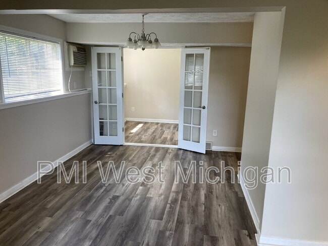 Photo - 5864 Shaw St Unidad #2