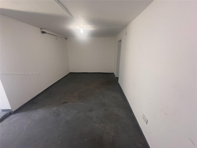 Photo - 225 NE 56th St Unit 223-7