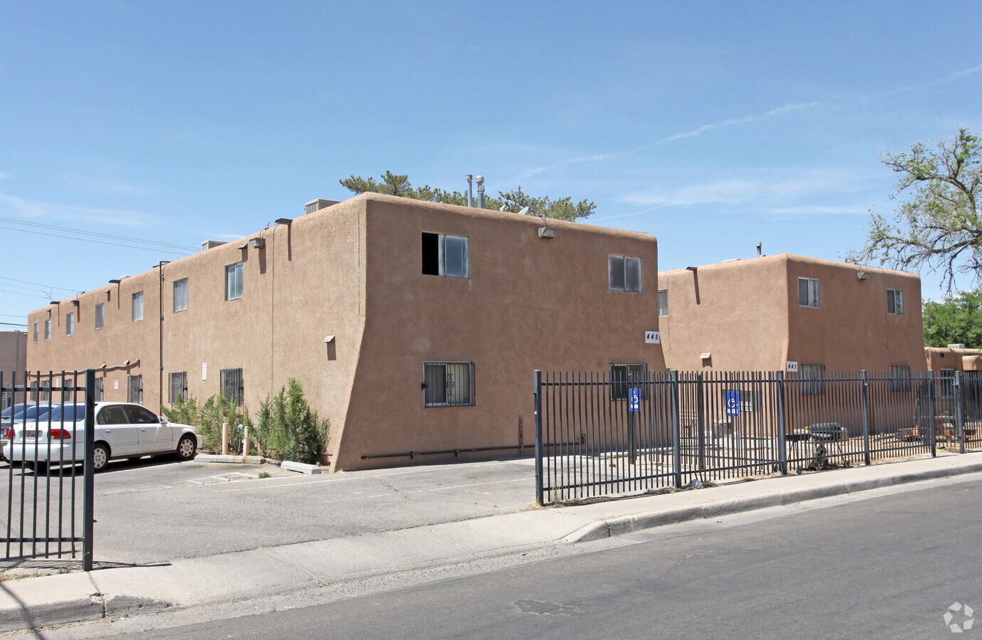 Photo - 443-445 Alcazar St SE Apartments