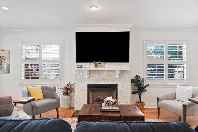 Photo - 2105 Westover Rd