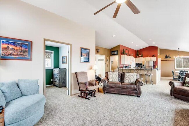 Photo - 281 Overlook Dr