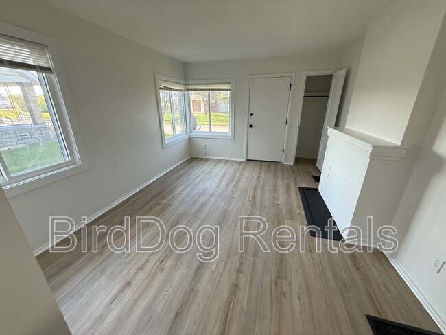 Photo - 710-712 Frebis Avenue - 712