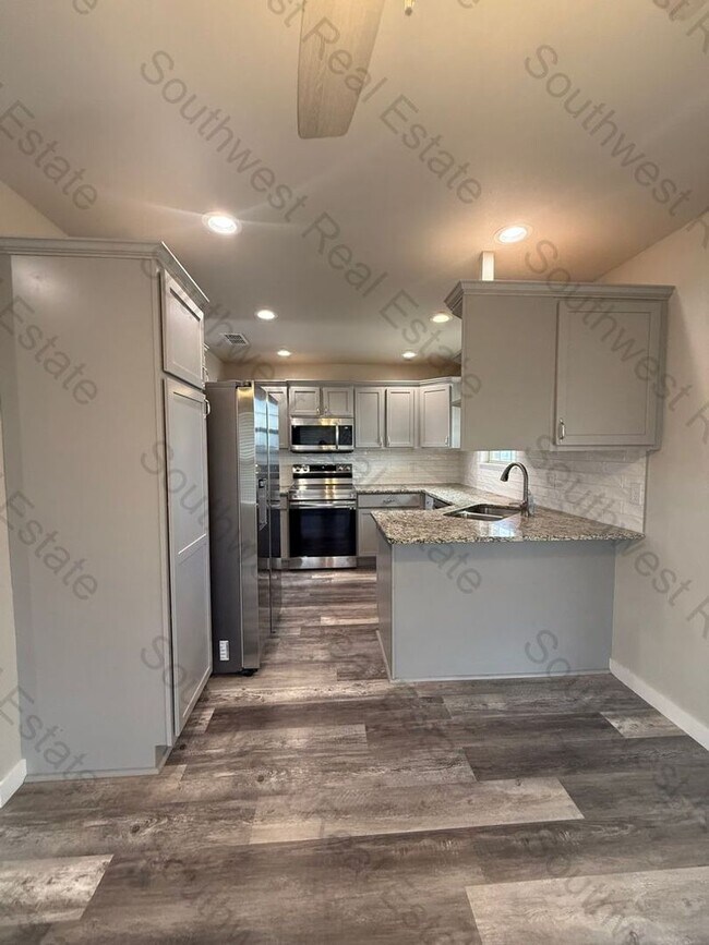 Photo - Beautiful 3-bedroom 2 bath brick home- Small Pet Allowed