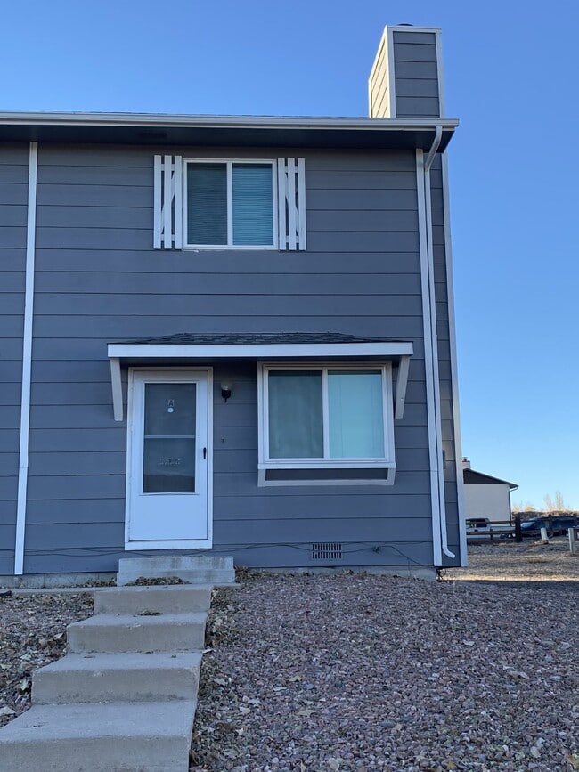 Building Photo - 2 bedroom Mineola A Unit A