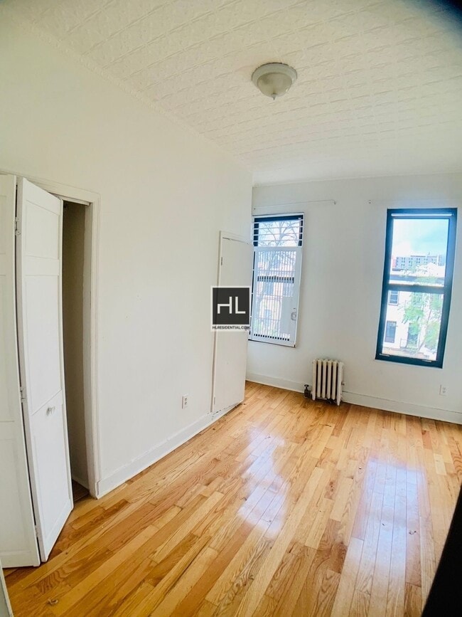 Building Photo - 2 BR 2 BA in Prime Bushwick Unit 2A Rental