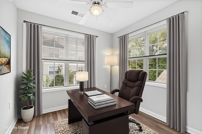 Photo - University Woods Retreat: 4 BR/4 Bath minu...