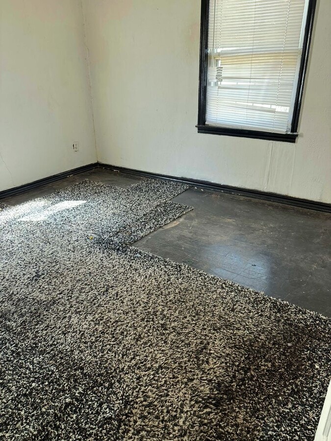 Photo - 2Bed 1Bath NE-side Make Ready Home