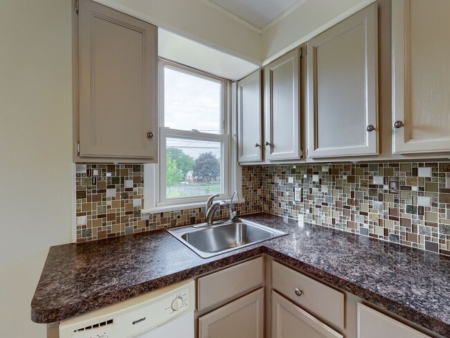 Photo - Adorable 2 Bedroom Single Family Home