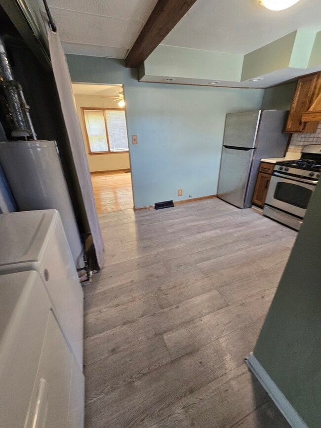 Photo - 1436 Beach Ave